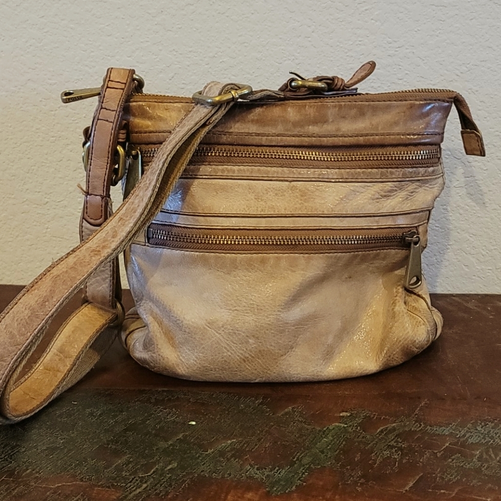 Fossil Crossbody Hobo Leather Purse